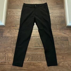 Black Lulu lemon pants